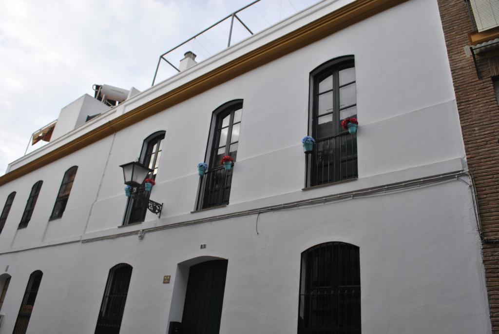 סביליה Triana Pelay Suites מראה חיצוני תמונה