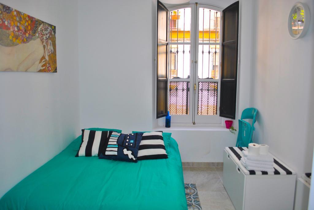 סביליה Triana Pelay Suites מראה חיצוני תמונה